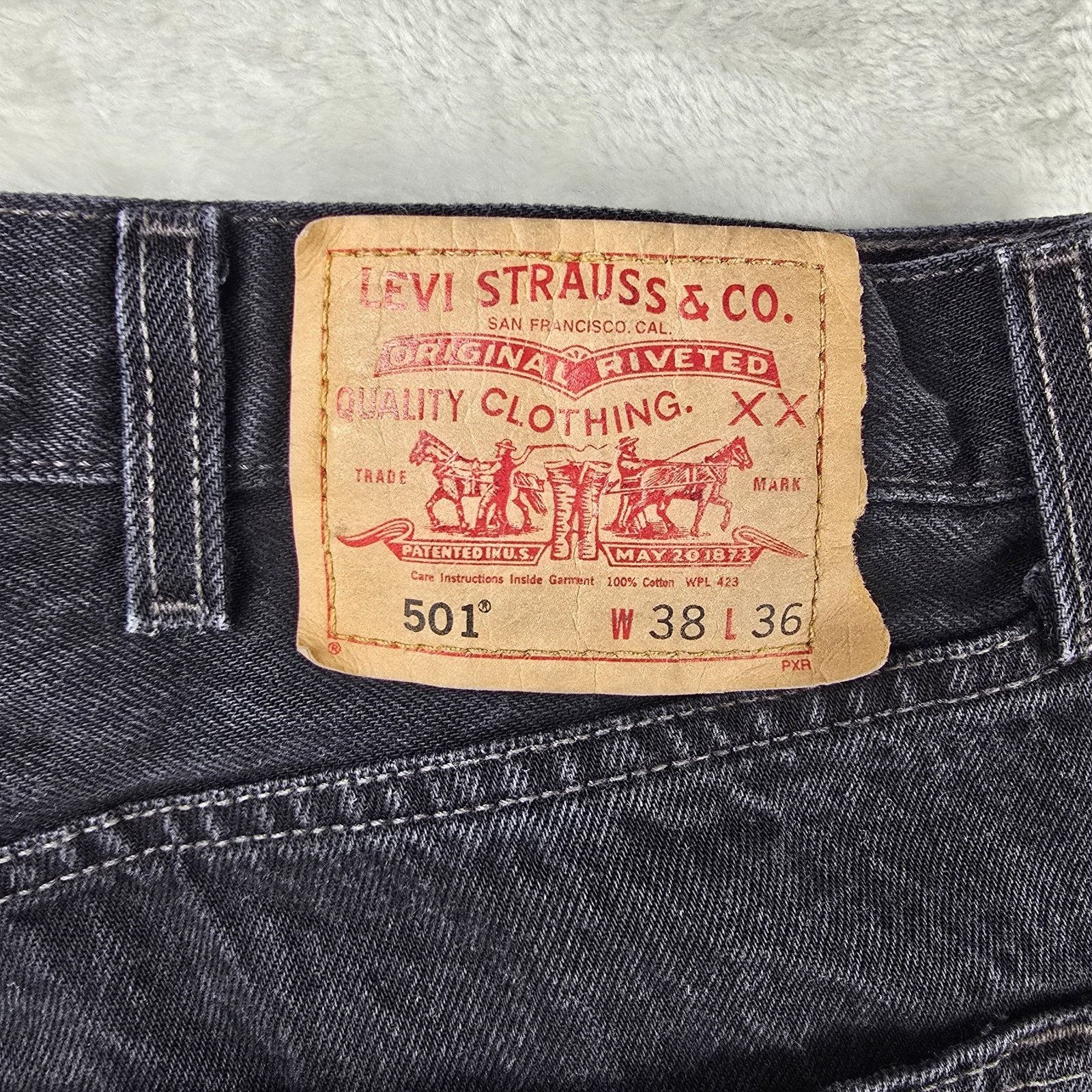 Levi's Vintage Levis 501 Jeans 38x36 (Fits 37x33.5) Black Denim Y2K Size US 38 / EU 54 - 9 Thumbnail