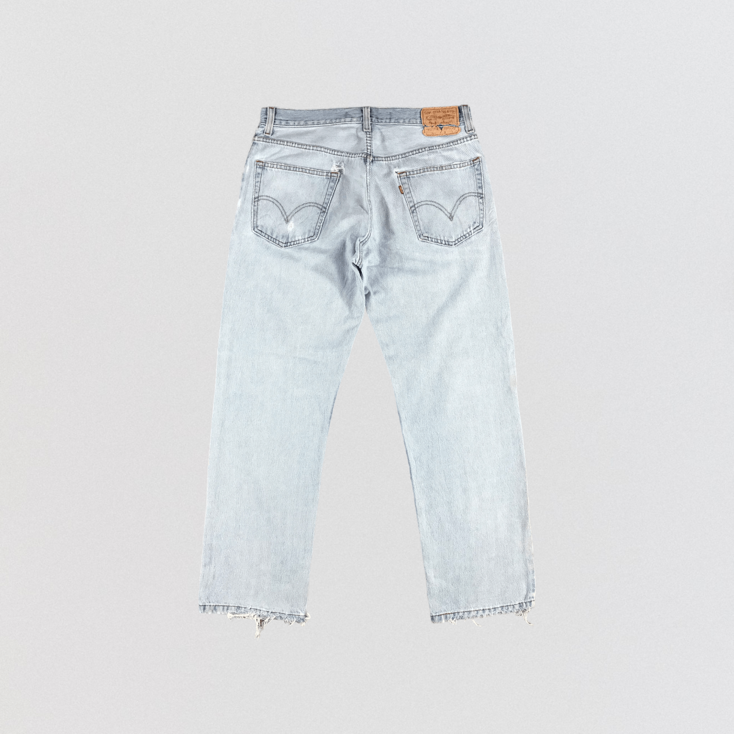 Levi's × Vintage Vintage Light Wash Levis 505 Jeans-JM2693 Size US 35 - 2 Thumbnail