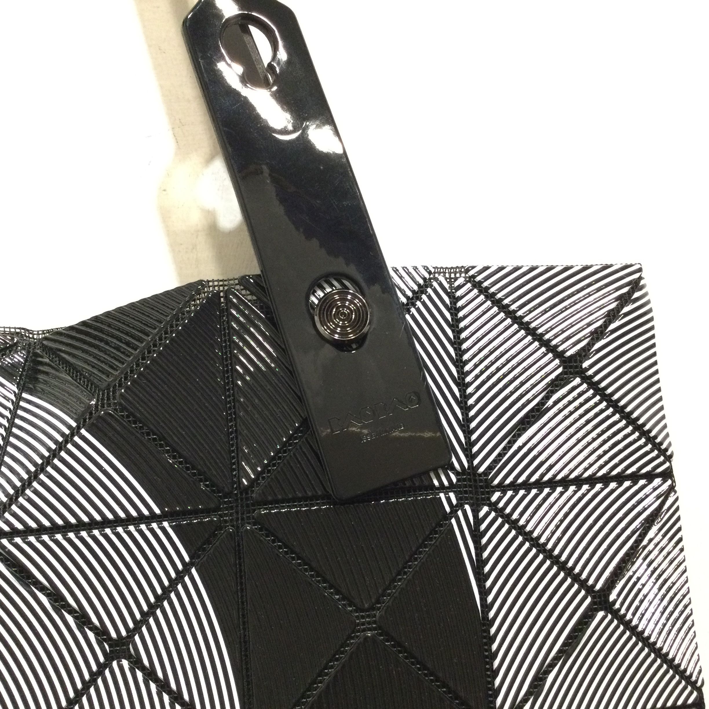 Issey Miyake o1mle0325 Size: OS / Bao Bao Track Bag in Grey & Black Size ONE SIZE - 3 Thumbnail