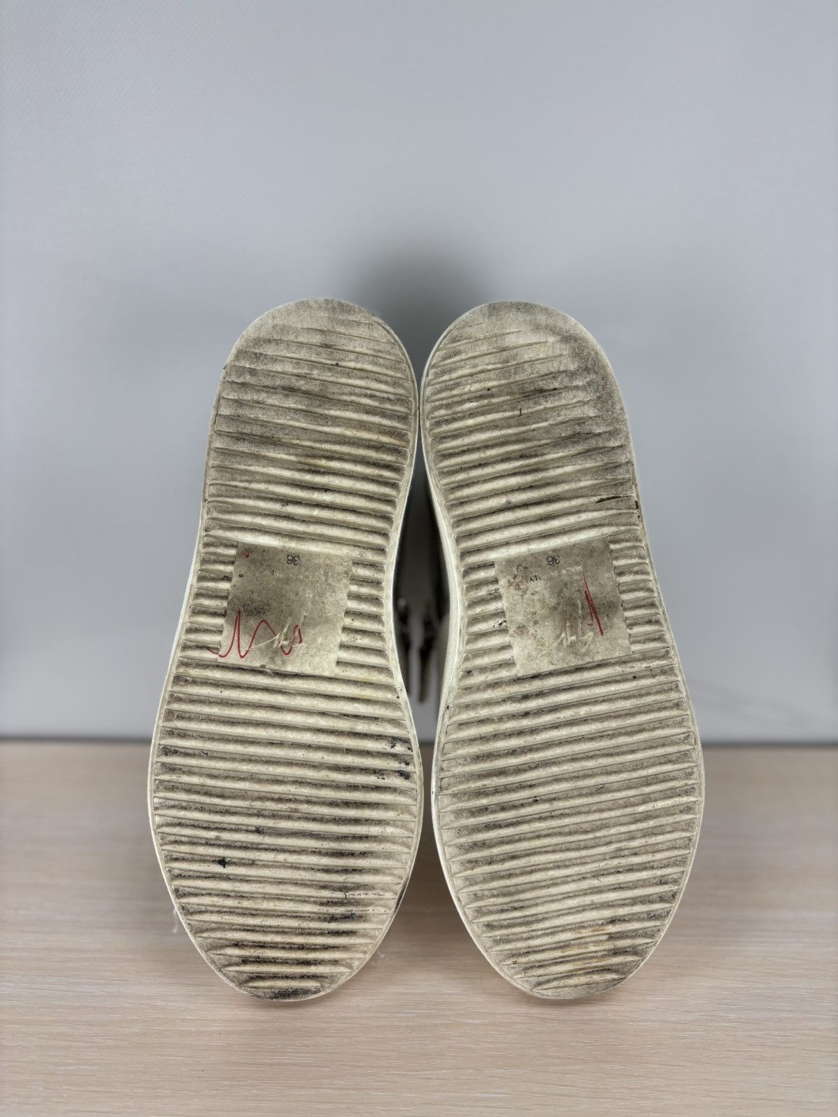 Designer × Giuseppe Zanotti Womens sneakers Giuseppe Zanotti Size 36 Color White/Gray Size US 6 / IT 36 - 12 Thumbnail