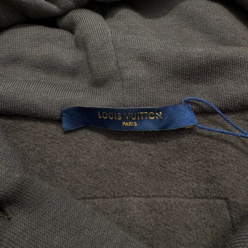 Louis Vuitton Louis Vuitton Organza embroidered Burt's Bees hooded sweats Size US XL / EU 56 / 4 - 2 Thumbnail