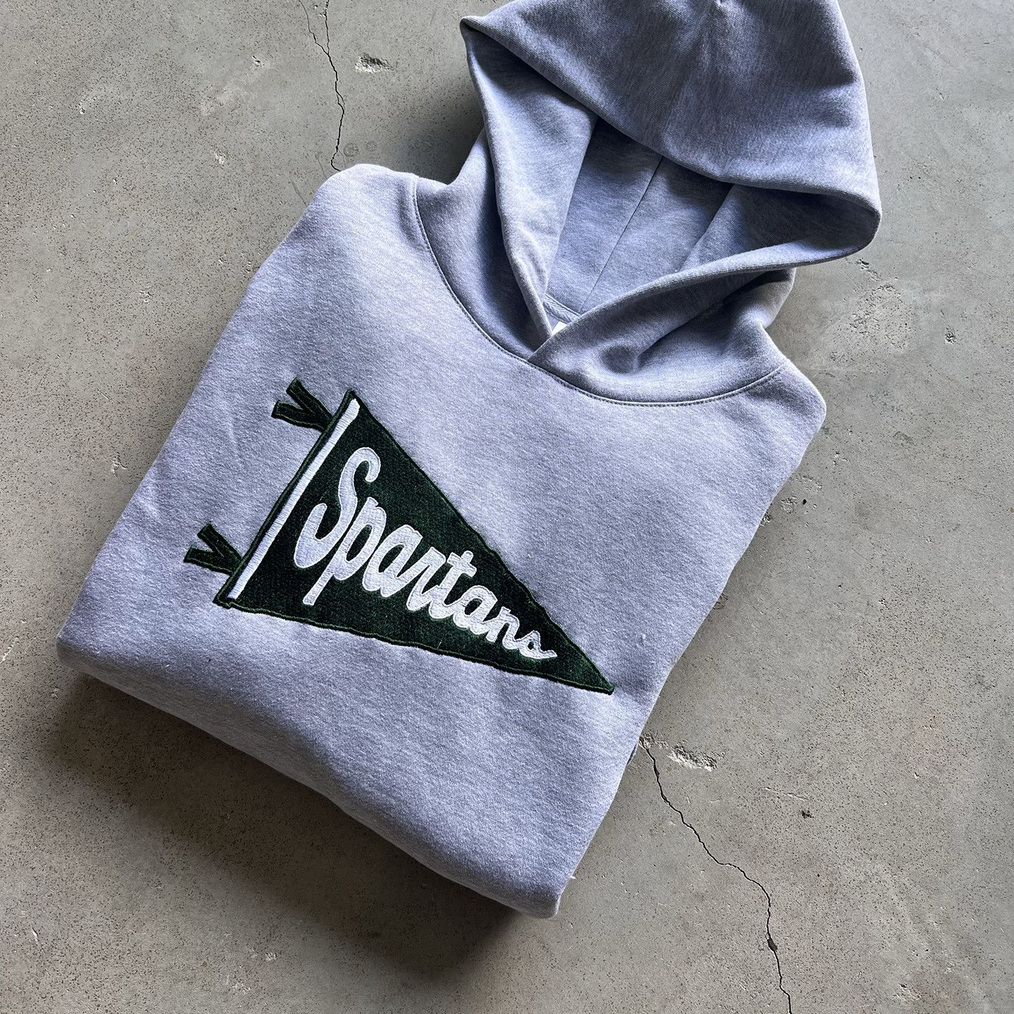 Prolific Spartans Flag Pennant Embroidered Hoodie Size US L / EU 52-54 / 3 - 1 Thumbnail