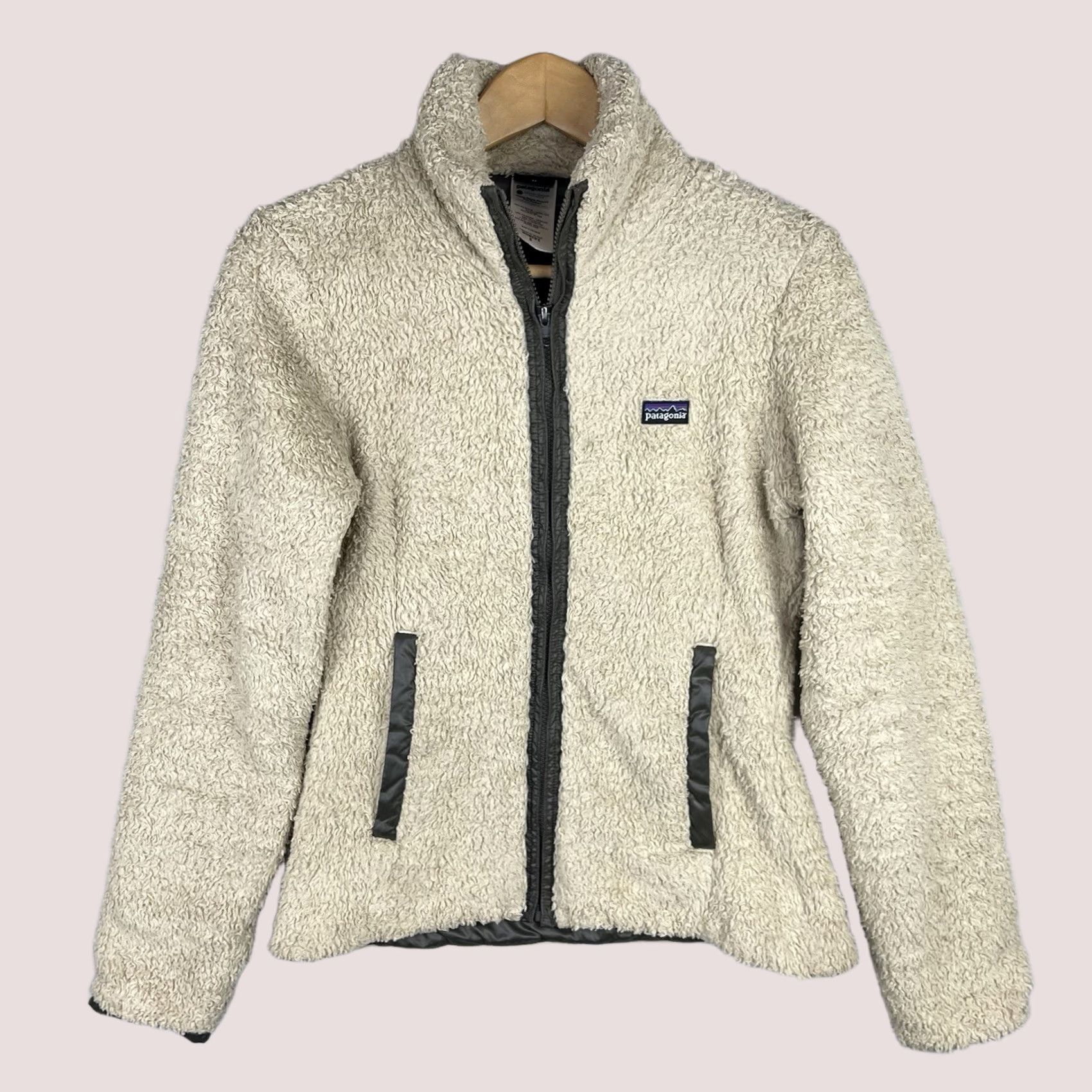 Patagonia Patagonia Jacket Womens Small Beige Los Lobos Fleece Full Zip Deep Pile 25595 Size S / US 4 / IT 40 - 1 Thumbnail
