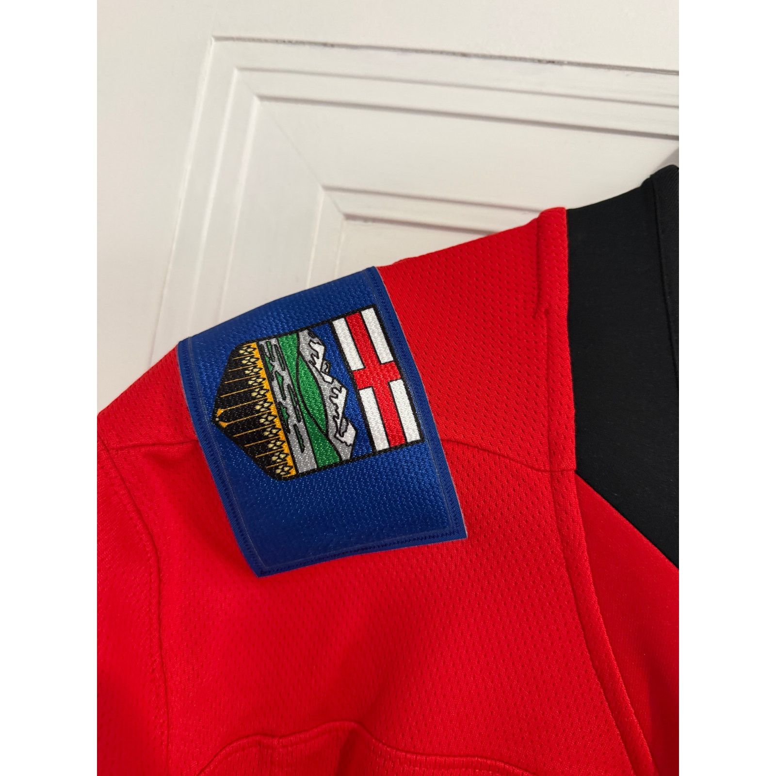 NHL Calgary Flames NHL Hockey Jersey Men's Size Small Size US S / EU 44-46 / 1 - 5 Thumbnail
