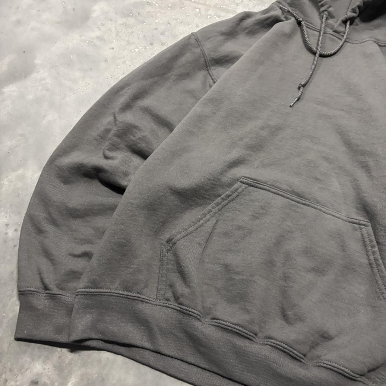 Japanese Brand × Vintage Crazy Vintage Y2K/2000s Grey Blank Russell Style Essential Hoodie! Size US M / EU 48-50 / 2 - 3 Thumbnail