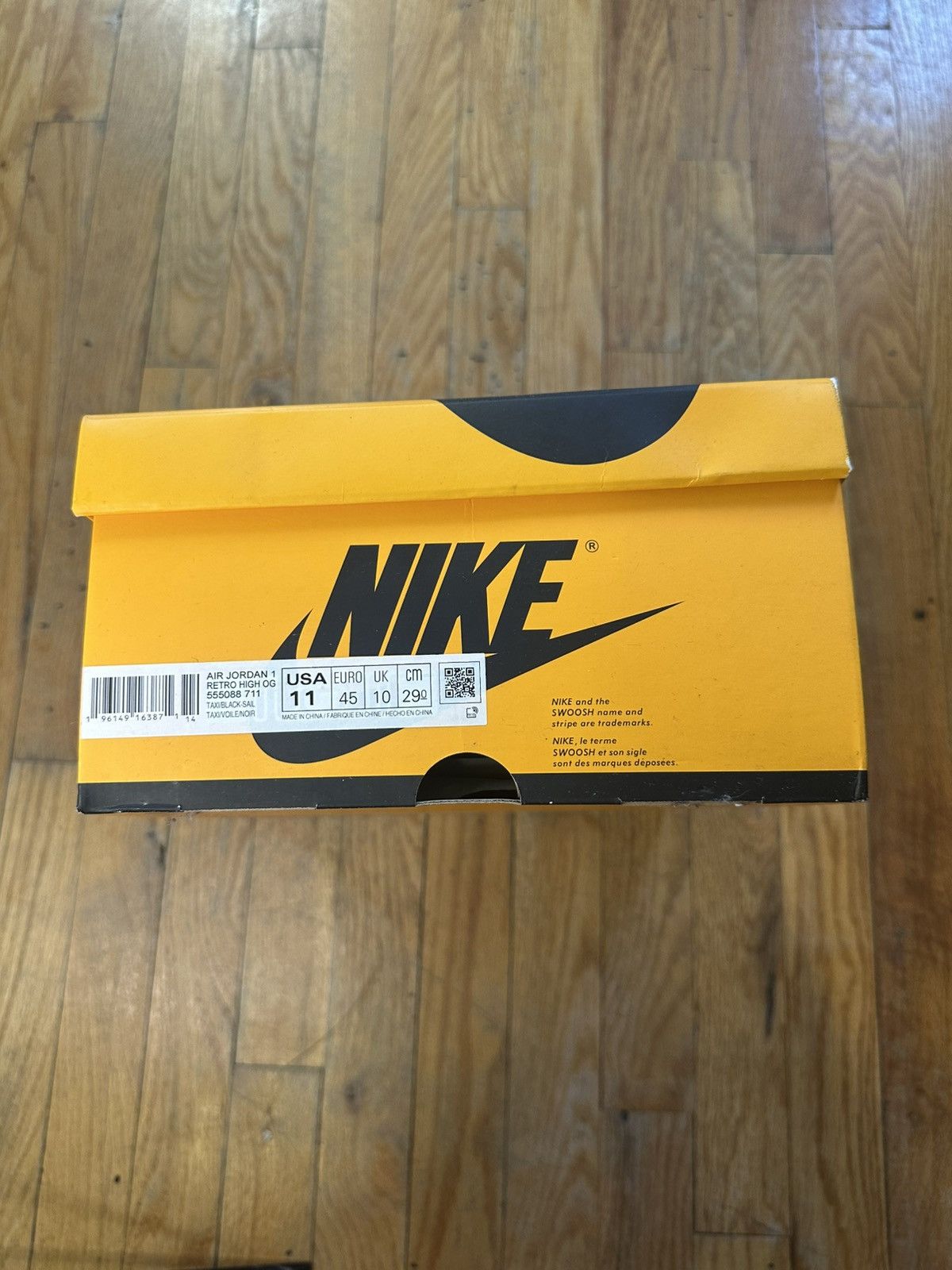 Jordan Brand AIR JORDAN 1 RETRO HIGH OG TAXI Size US 11 / EU 44 - 6 Thumbnail