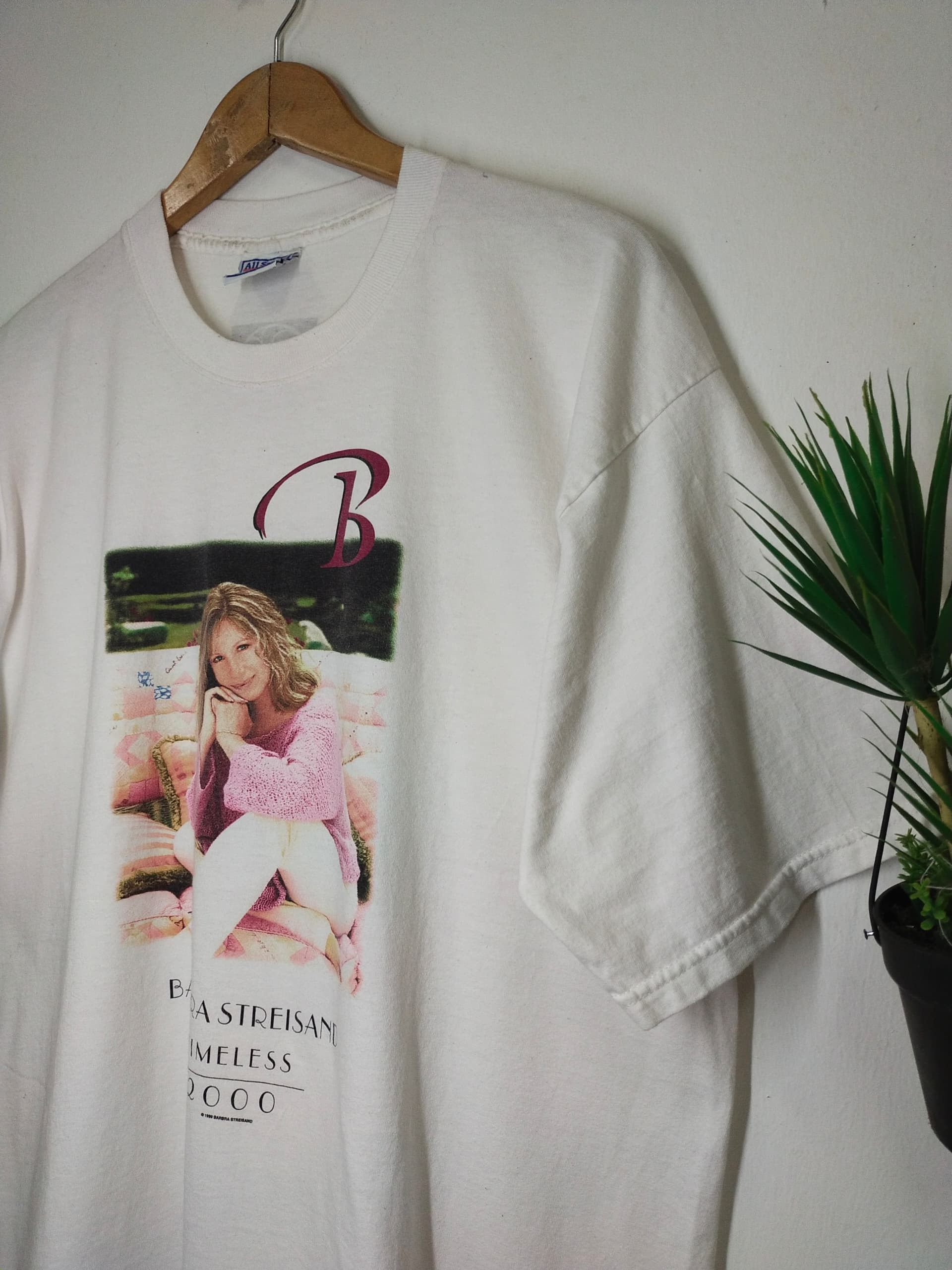 Band Tees Vintage 1999 Barbra Streisand Solo singer promo t shirt Size US XL / EU 56 / 4 - 2 Thumbnail