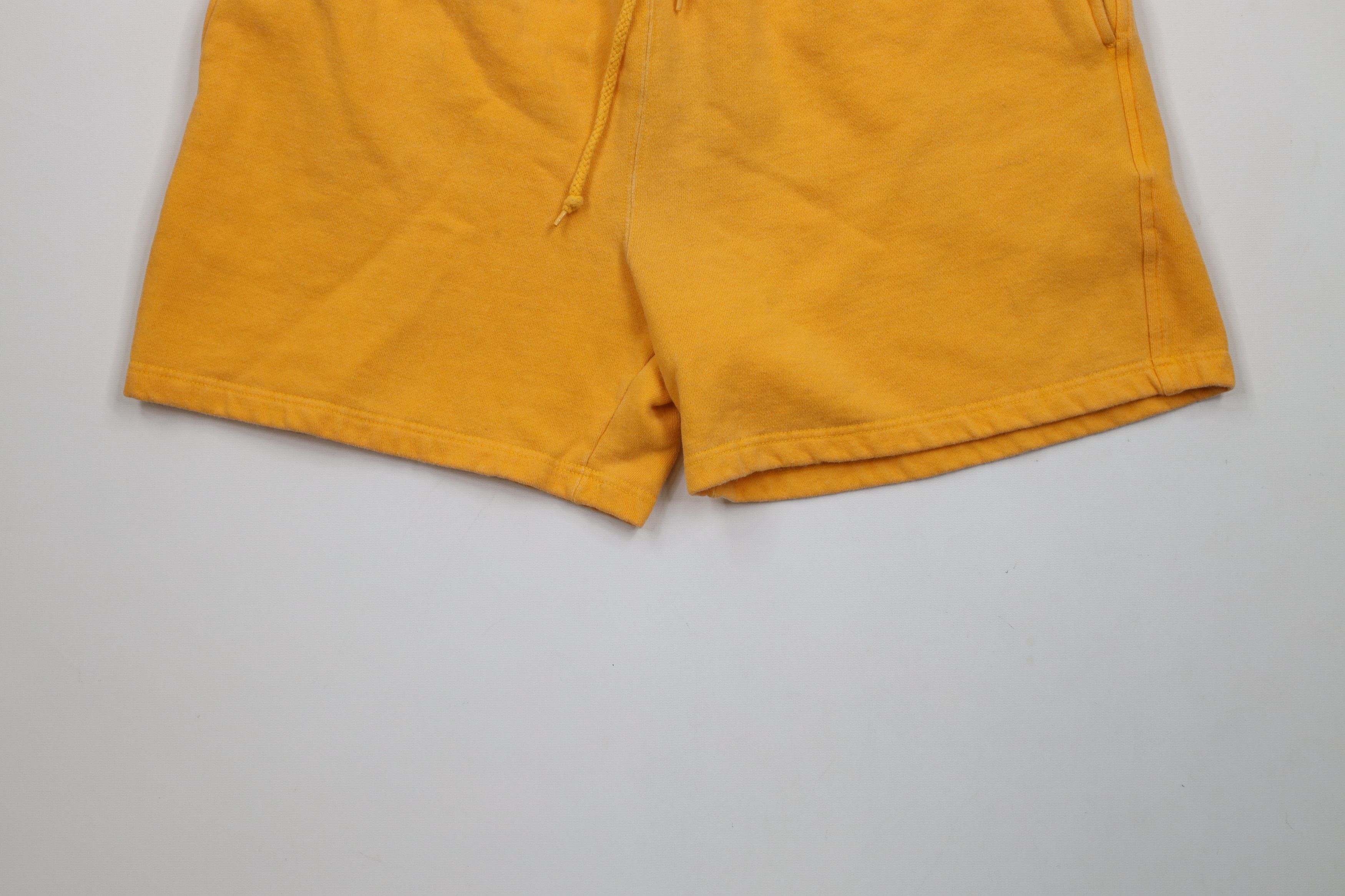 Vintage Vintage 90s Streetwear Above Knee Sweatpants Shorts USA Size US 34 / EU 50 - 4 Thumbnail