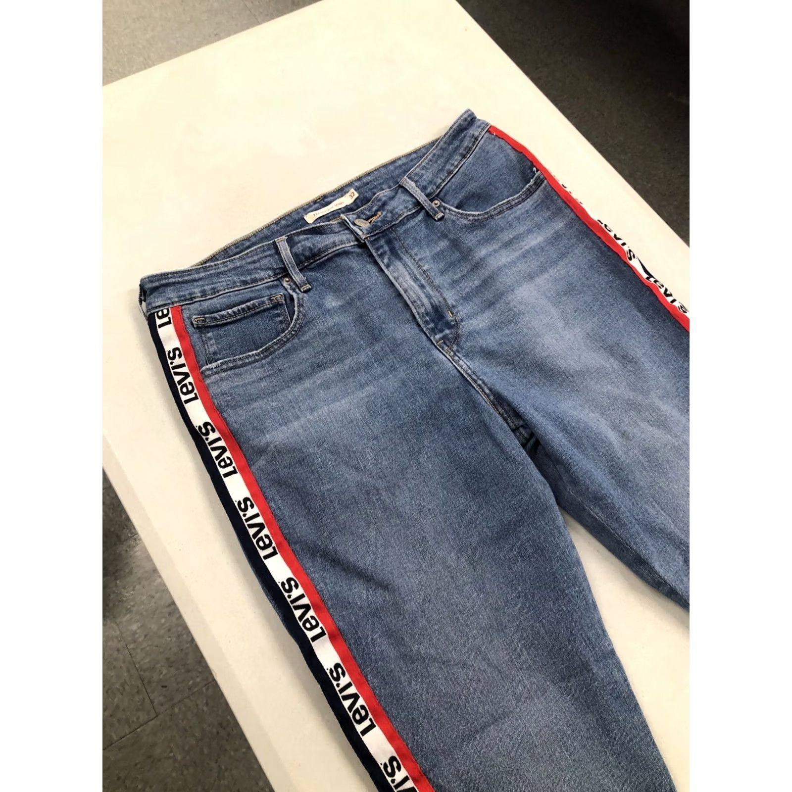 Levi's VINTAGE doesn't apply; Levi's 721 High Rise Skinny Jeans Womens 32 Medium Wash Denim 31W x 25L Size 24" / US 00 / IT 34 - 2 Thumbnail