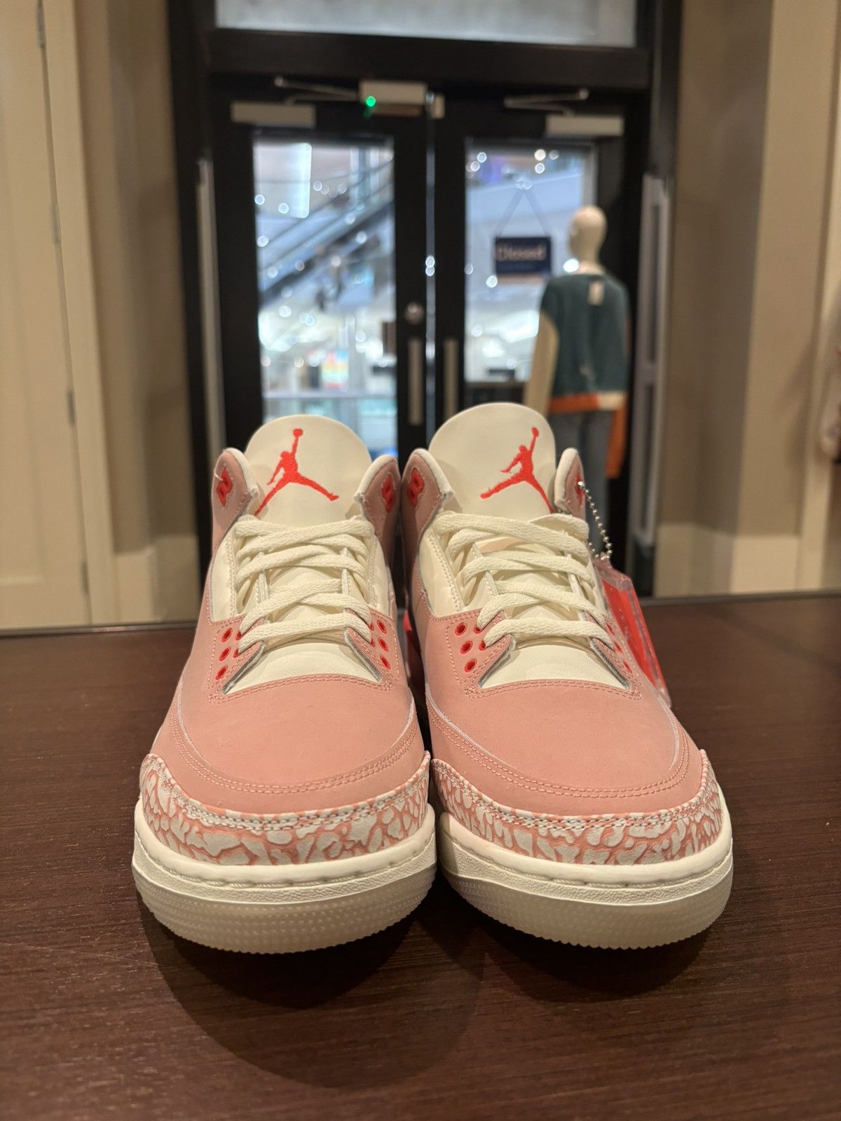 Jordan Brand Jordan 3 Retro Rust Pink (Women’s) Size US 9.5 / EU 42-43 - 5 Thumbnail
