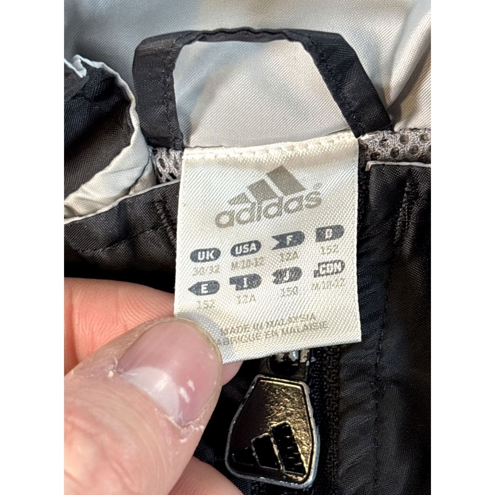 Adidas VINTAGE adidas Track Jacket Womens Medium Black Full Zip Windbreaker Y2K Jacket Womens M Black Track Jacket Windbreaker Adidas Full Zip Vintage Size M / US 6-8 / IT 42-44 - 4 Thumbnail