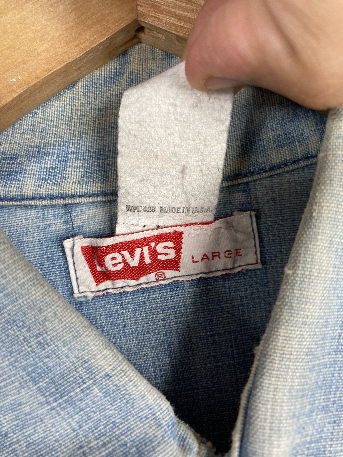 Levi's × Vintage 70s True Vintage Levis Big E Orange Tag Chambray Distressed Size US L / EU 52-54 / 3 - 6 Thumbnail