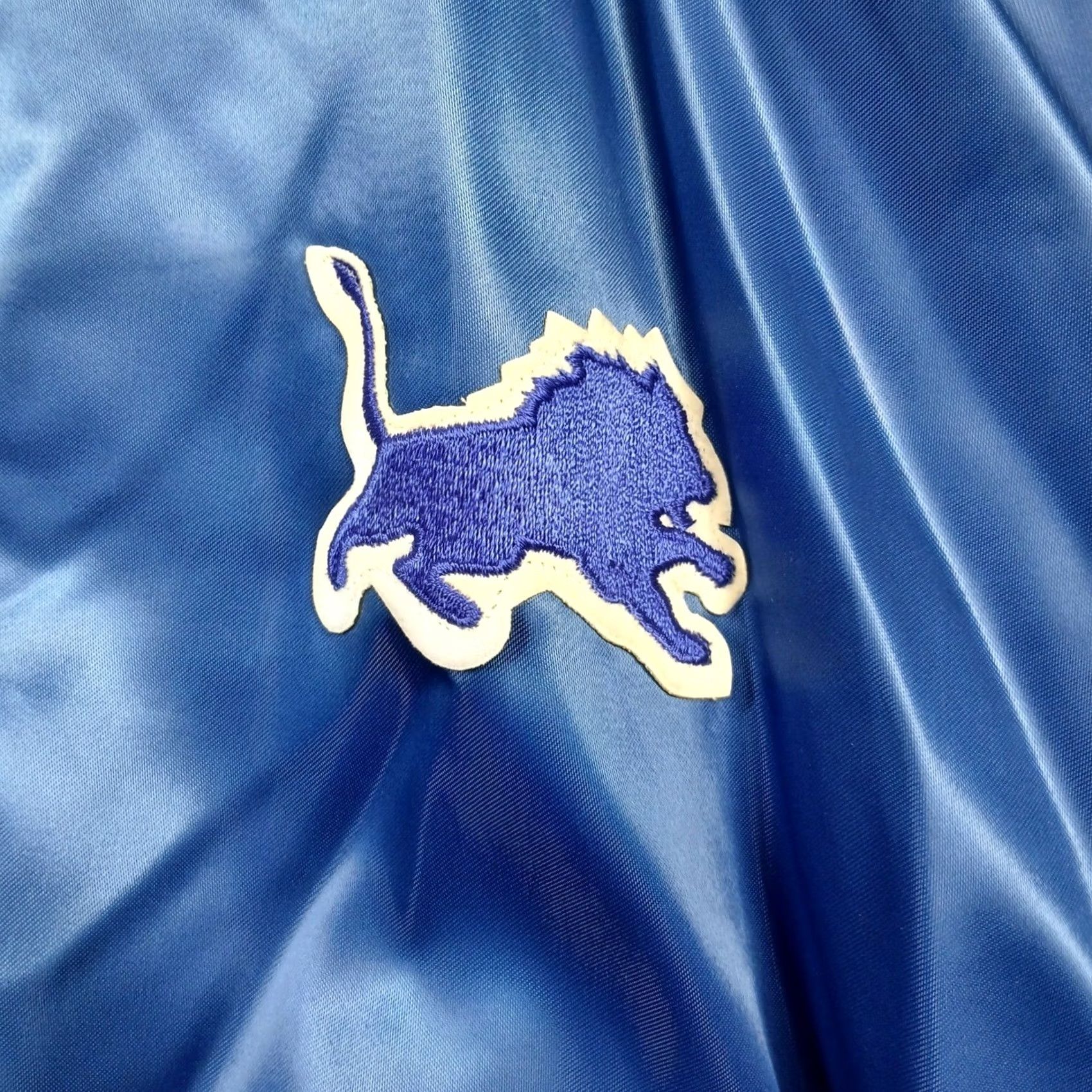 Chalk Line VINTAGE Chalk Line Detroit Lions Satin Bomber Jacket Mens XL Blue EUC Size US XL / EU 56 / 4 - 4 Thumbnail