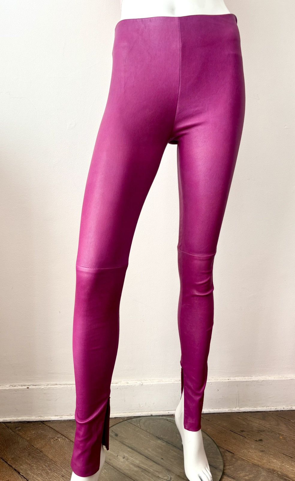 Balenciaga Balenciaga leather pink trousers XS Size 25" / US 0 / IT 36 - 1 Thumbnail