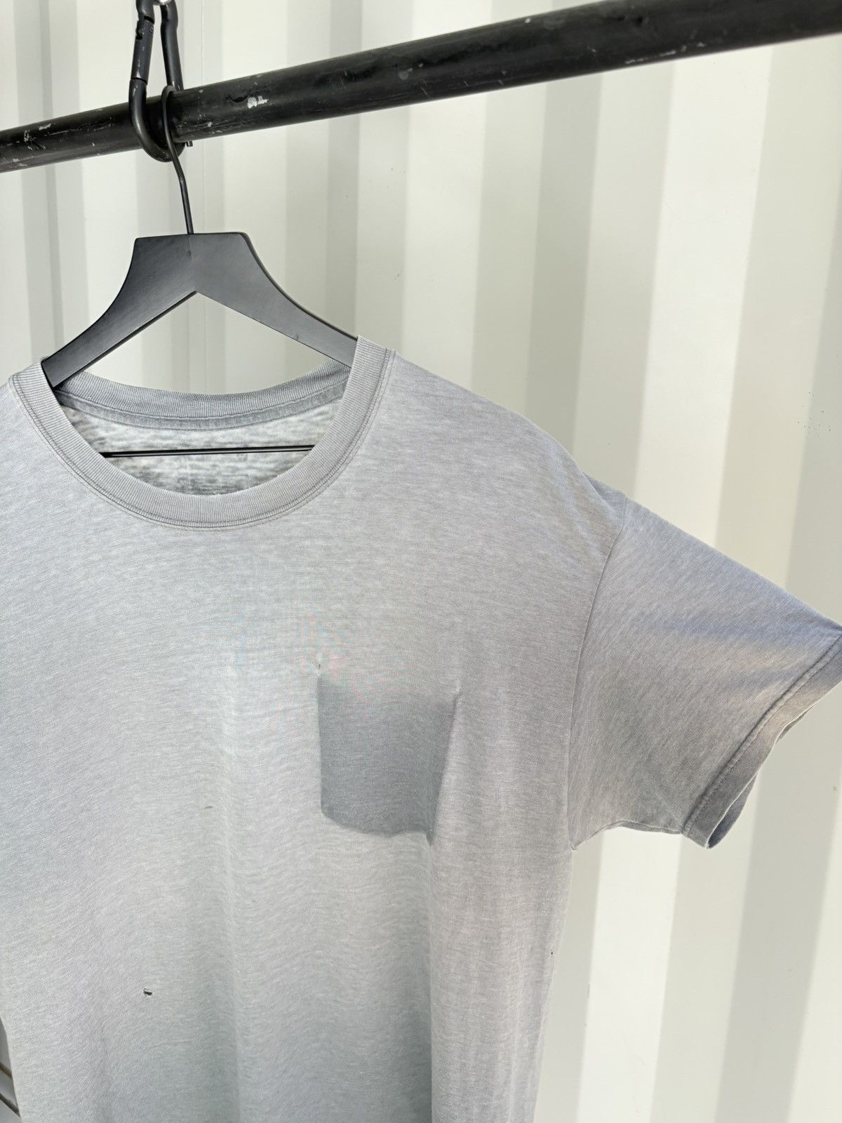 Vintage Vintage Blank Shirt Faded Distressed Grunge Paper Thin Size US XL / EU 56 / 4 - 3 Thumbnail
