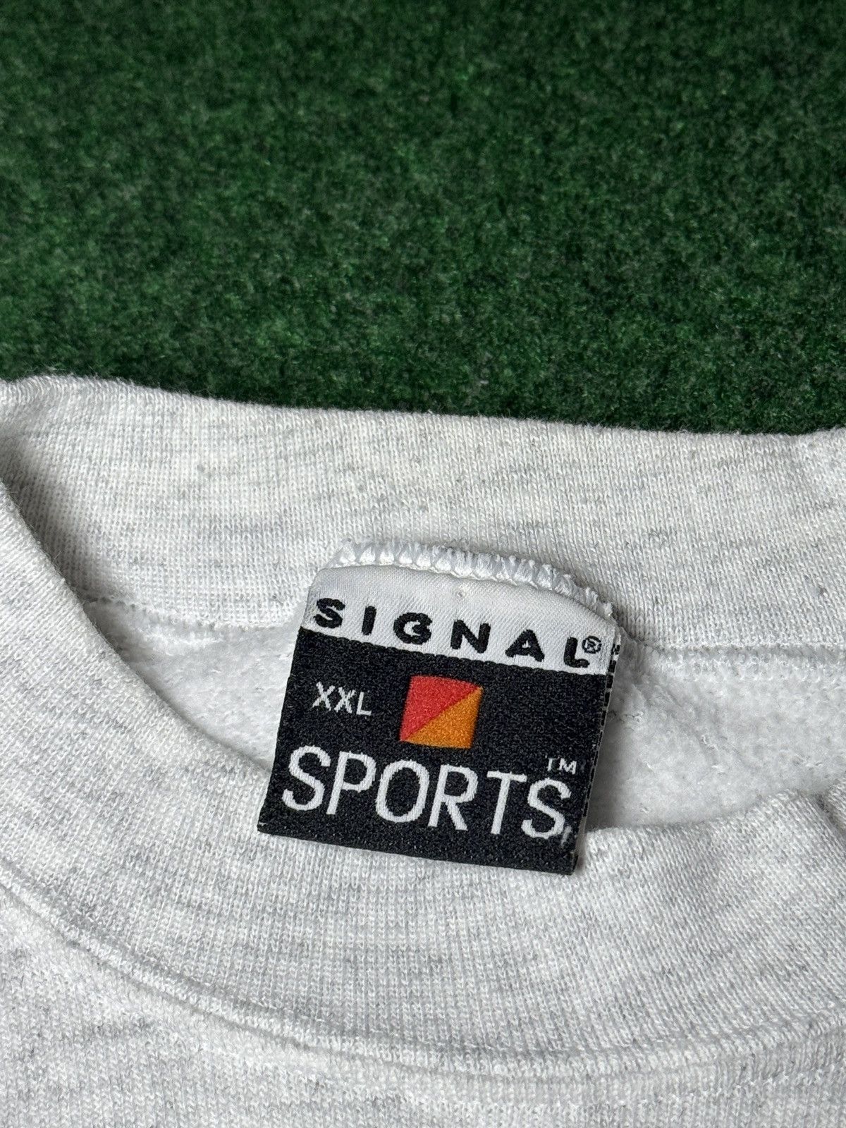 Signal Sport Native American Wolf Nature 90s XL/XXL 23x28 Sweatshirt Size US XL / EU 56 / 4 - 3 Thumbnail