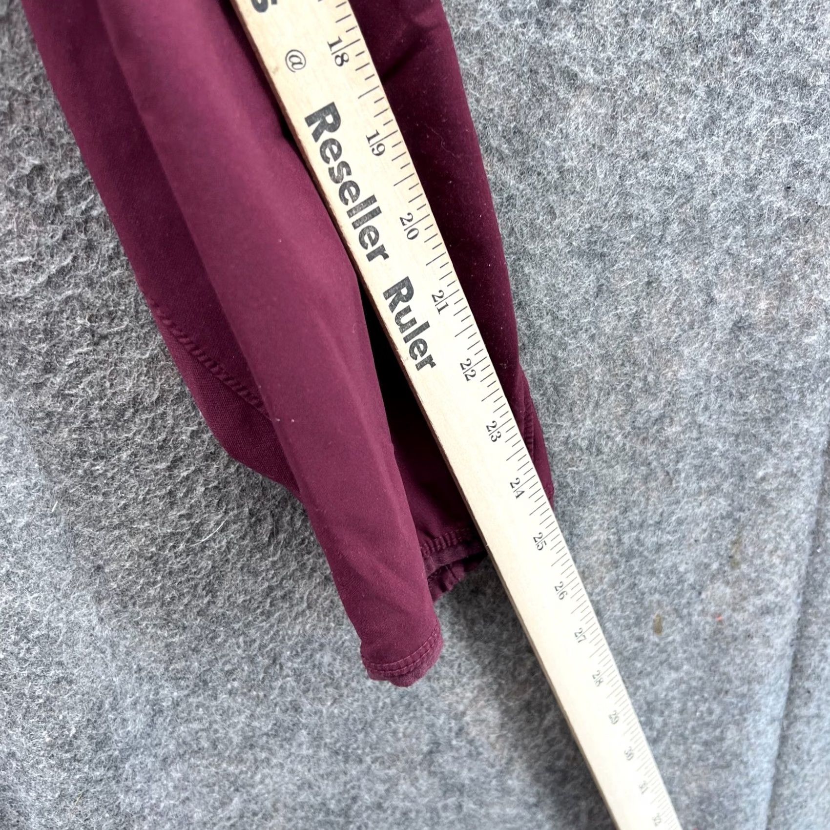 Nike Nike Sweatshirt Men Medium Pullover Burgundy Red Dri-Fit Athletic Logo Crew Neck All Seasons Sportswear Mens Size US M / EU 48-50 / 2 - 3 Thumbnail