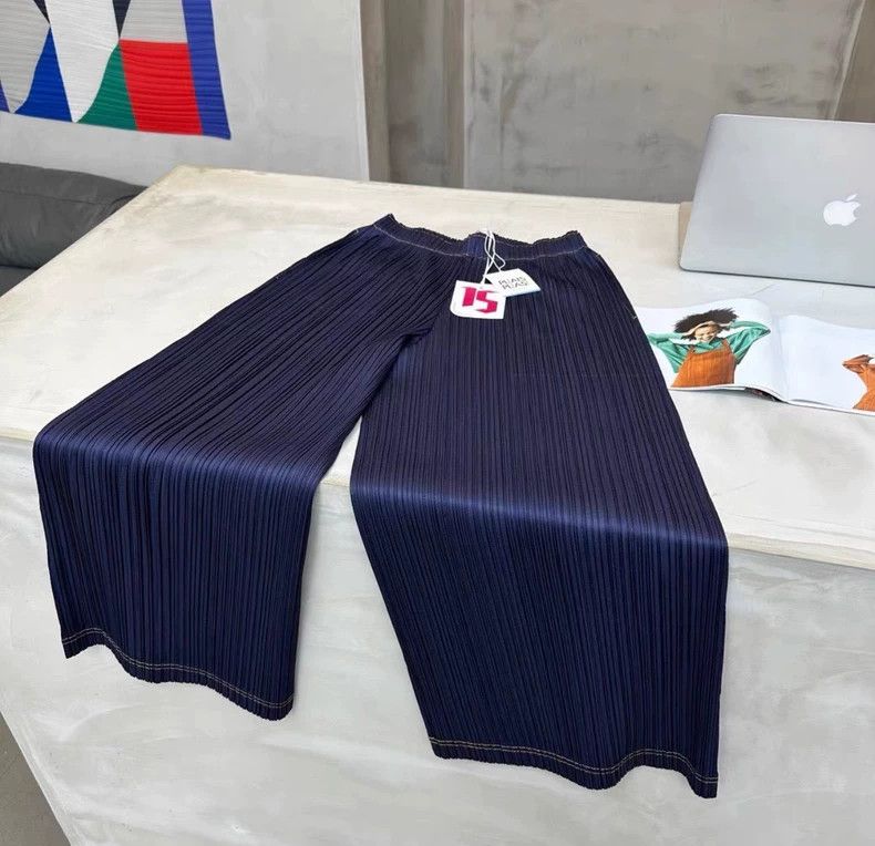 Issey Miyake issey miyake size:3 Denim blue pleated pants Size 42" / US 20 - 1 Thumbnail