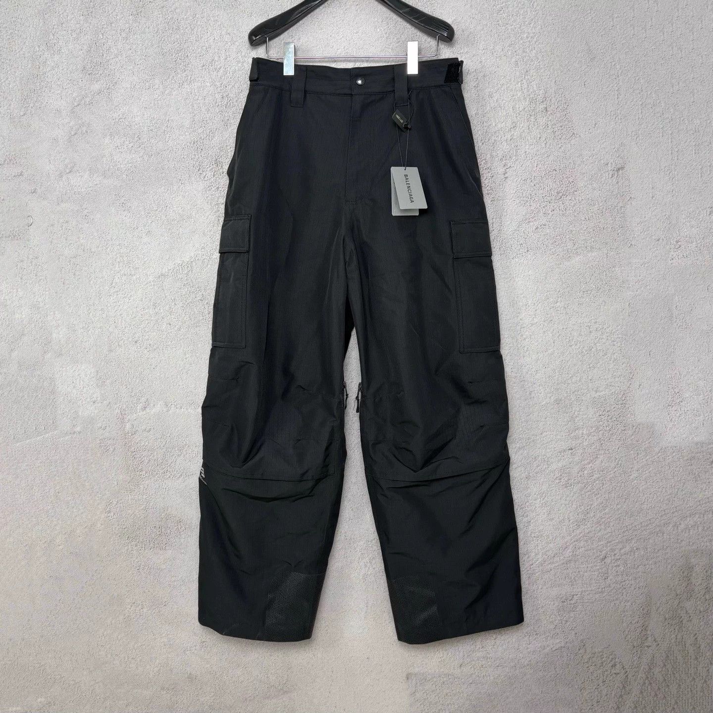Balenciaga Balenciaga ski pants new size 48 Size US 32 / EU 48 - 1 Thumbnail