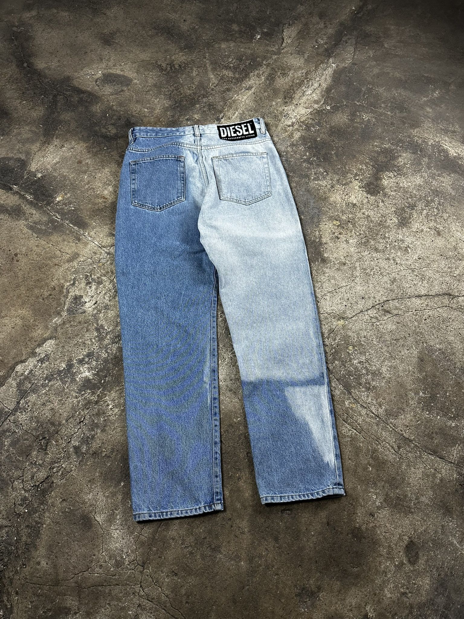 Diesel 90s Vintage Diesel Faded Washed Oversized Jeans Size US 29 - 1 Thumbnail