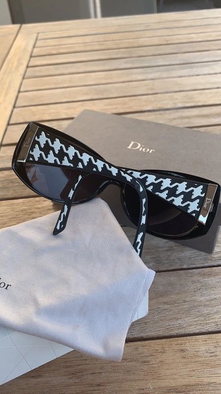 Dior × John Galliano × Vintage Christian Dior Sunglasses Patterns Mask Shield Sport Logo Size ONE SIZE - 1 Thumbnail