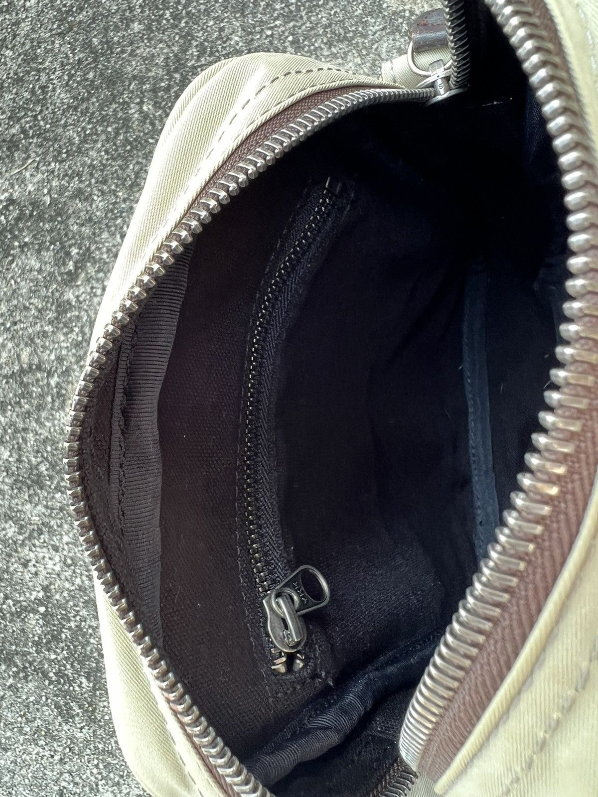 Dries Van Noten × Vintage Vintage Dries Van Noten Sling Bag Size ONE SIZE - 19 Thumbnail