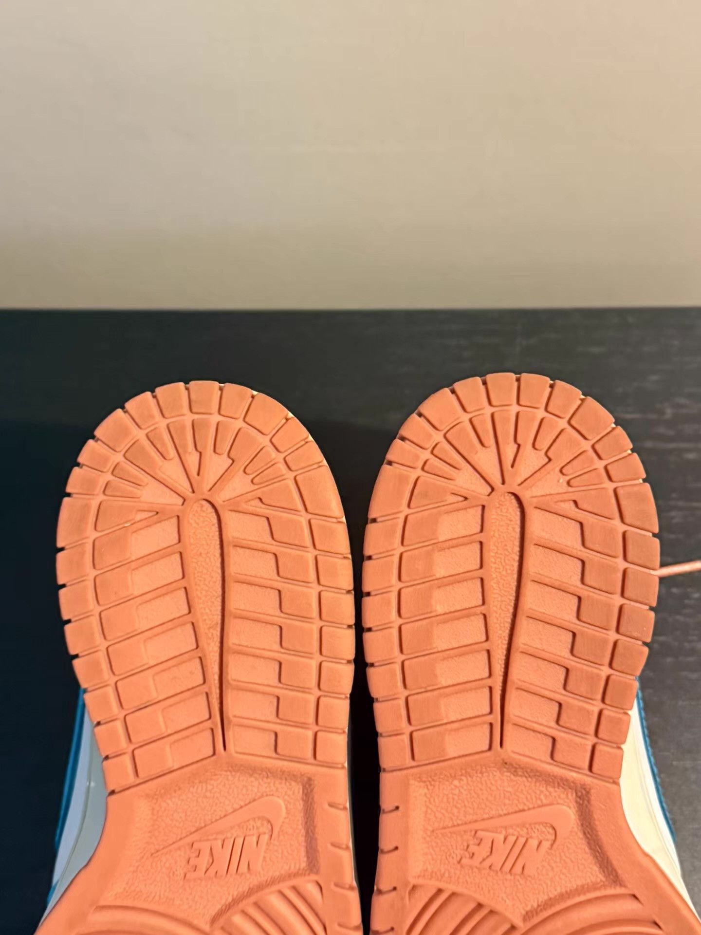 Nike Kyrie Irving x Nike Dunk SE Sneakers。 Ｑ20 Size US 5.5 / EU 38 - 5 Thumbnail