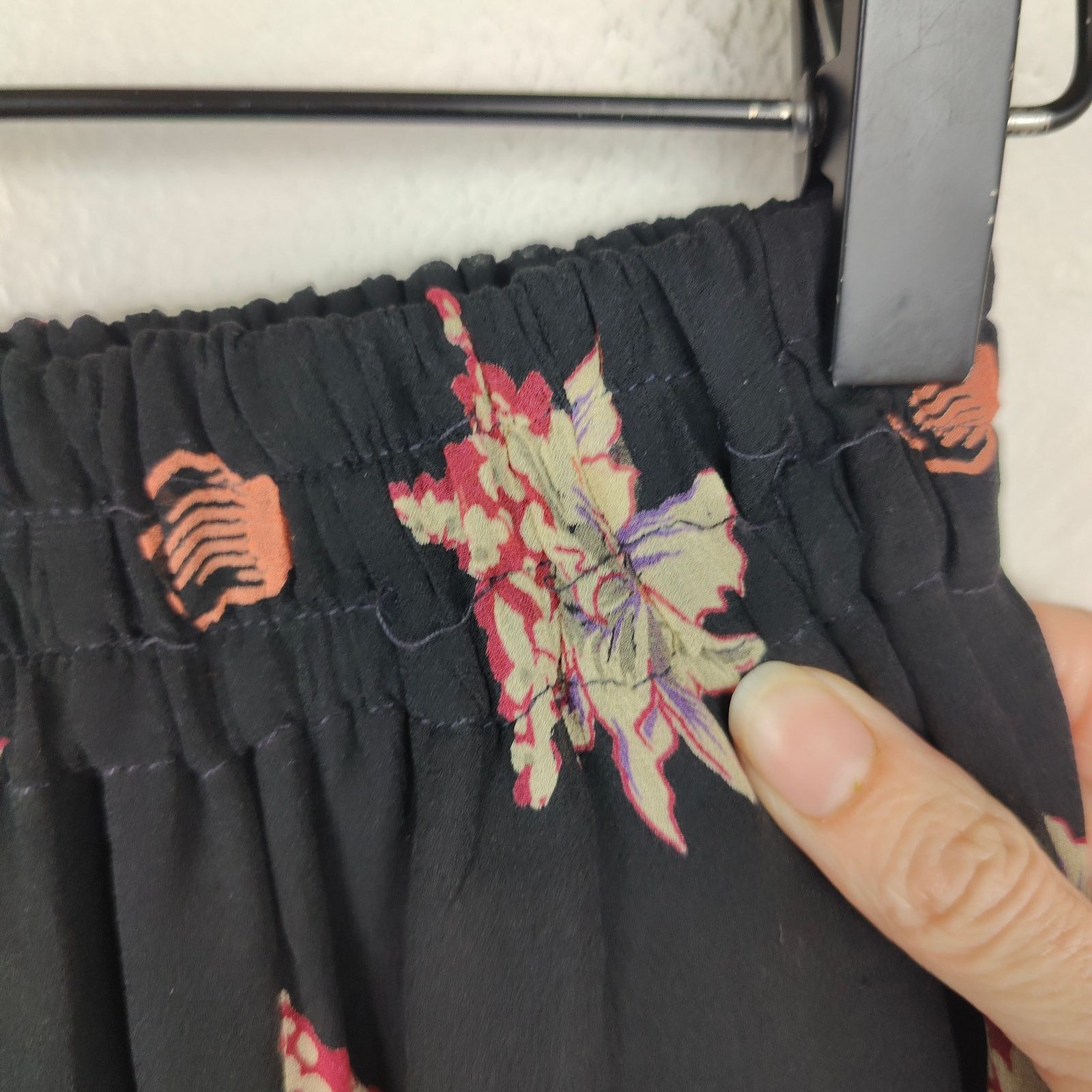Other Vintage Harari Silk Maxi Skirt Womens Medium Black Floral Size 29" - 2 Thumbnail
