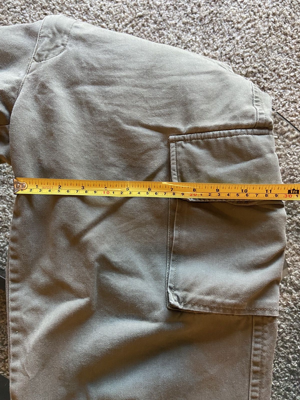 Tommy Hilfiger Vintage Men’s Tommy Hilfiger Baggy Cargo Pants Size US 33 - 5 Thumbnail