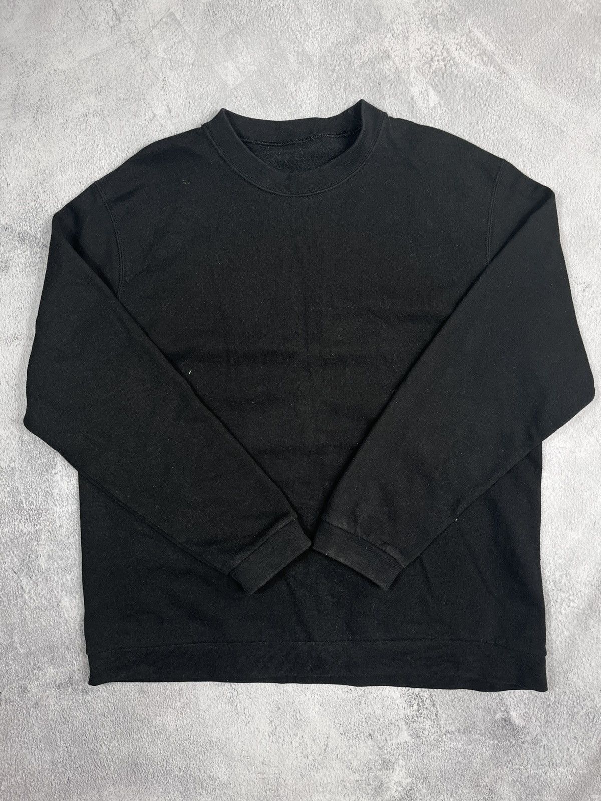 Japanese Brand × Vintage Vintage Y2K black blank faded sweatshirt streetwear style L Size US L / EU 52-54 / 3 - 1 Thumbnail