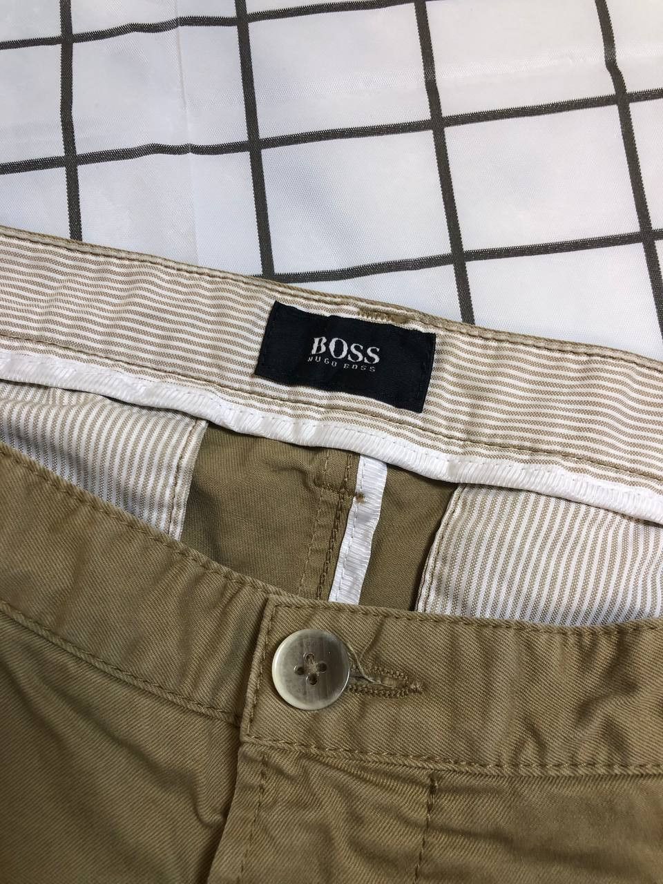 Hugo Boss HUGO Boss Sand Straight Leg Chino Size US 32 / EU 48 - 9 Thumbnail