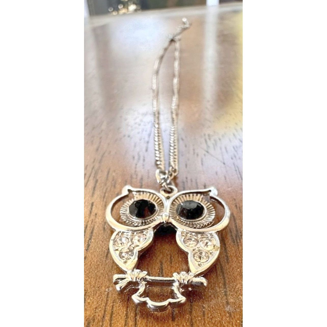 Vintage Vintage Owl Necklace Pendant 18 in Chain Crystals Chi Omega Size ONE SIZE - 2 Thumbnail