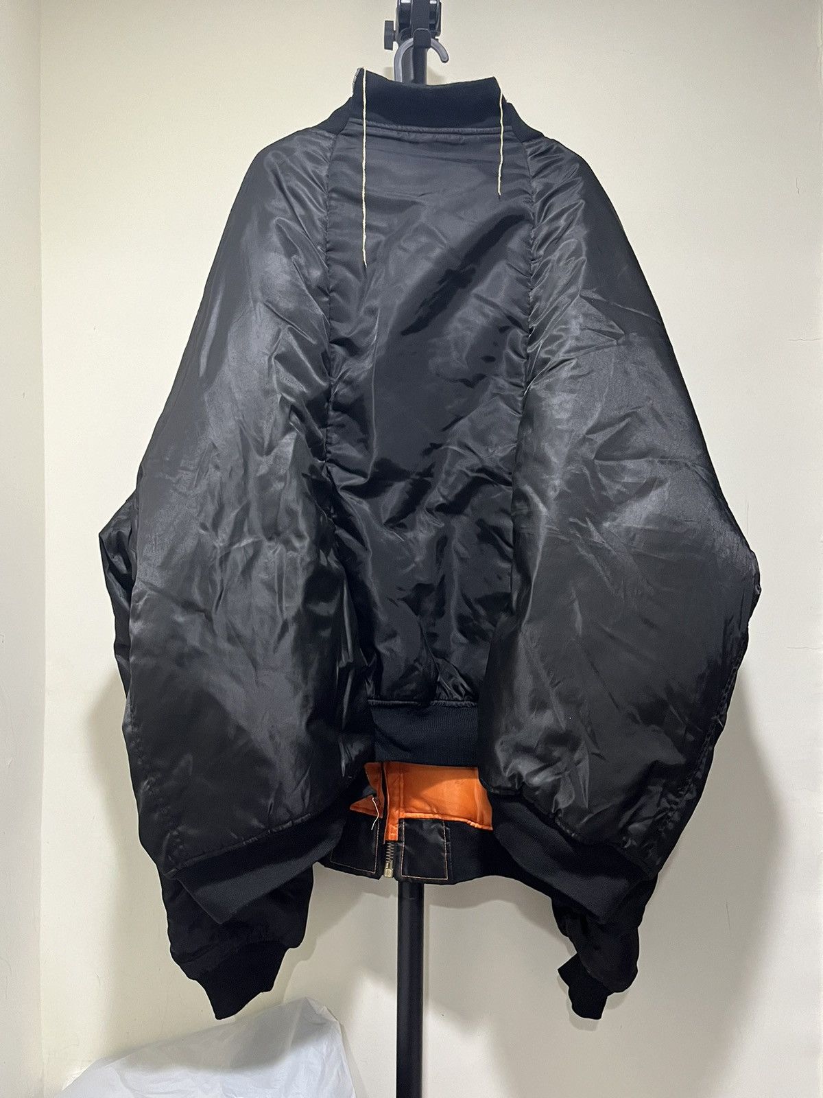 Vetements Vetements bomber ma1 Size US XL / EU 56 / 4 - 2 Thumbnail