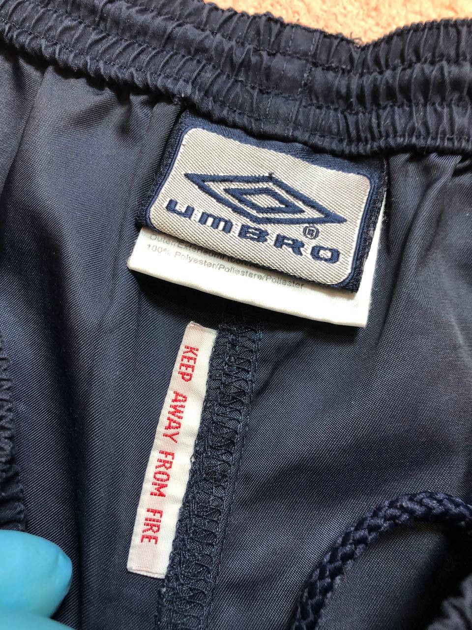 Umbro Vintage Y2K Umbro mini logo shorts STREETWEAR Size US 32 / EU 48 - 2 Thumbnail