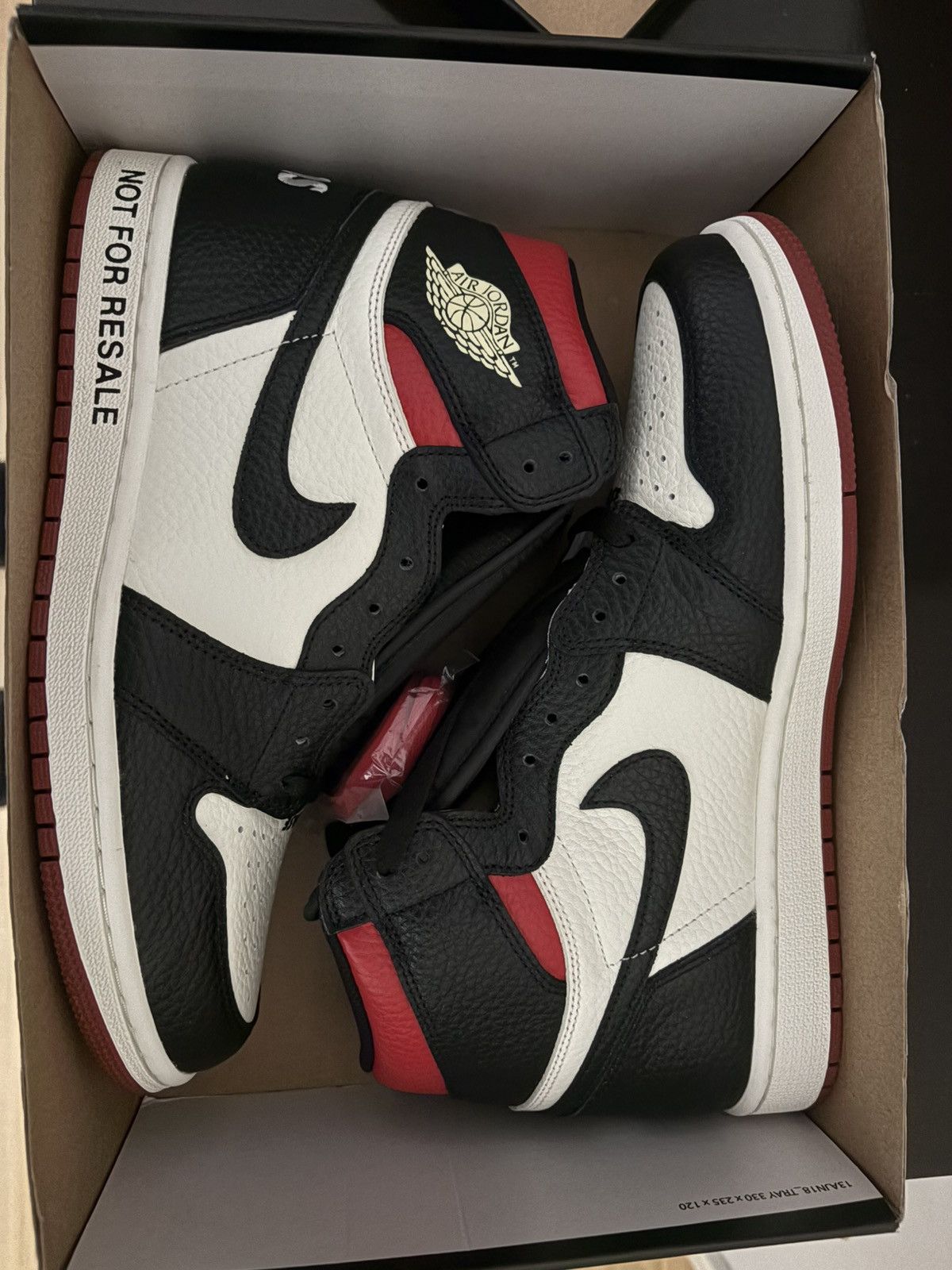 Jordan Brand Jordan 1 Not For Resale Size US 10.5 / EU 43-44 - 1 Thumbnail