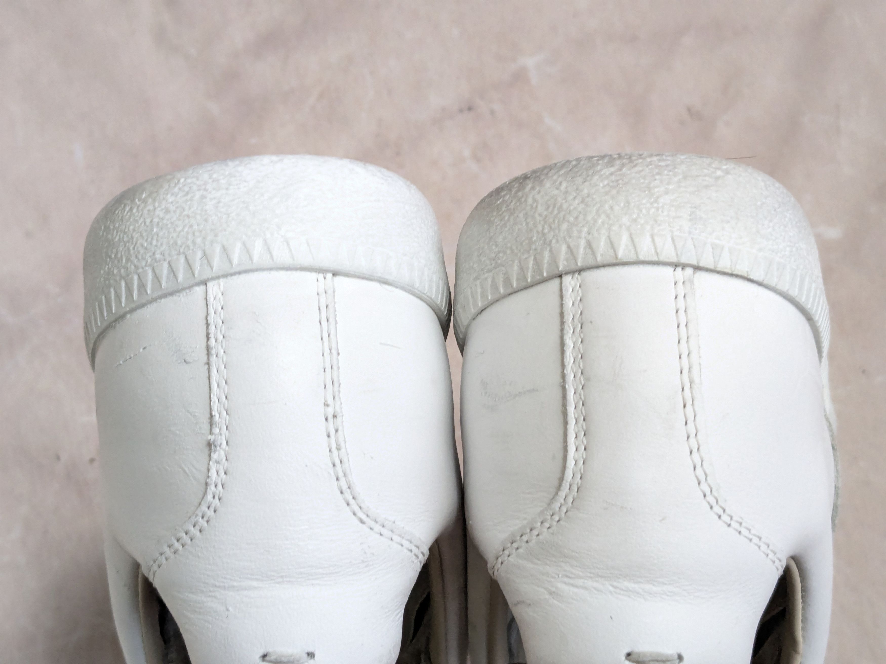 Maison Margiela Maison Margiela Replica GAT White 9 42 Low Tops Leather Size US 9 / EU 42 - 12 Thumbnail