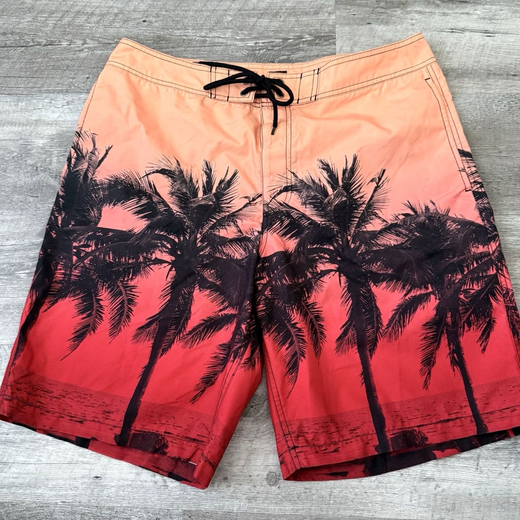 Gap GAP Mens Large Board Shorts Palm Sunset Lightweight Drawstring Swim Size US 33 - 7 Thumbnail