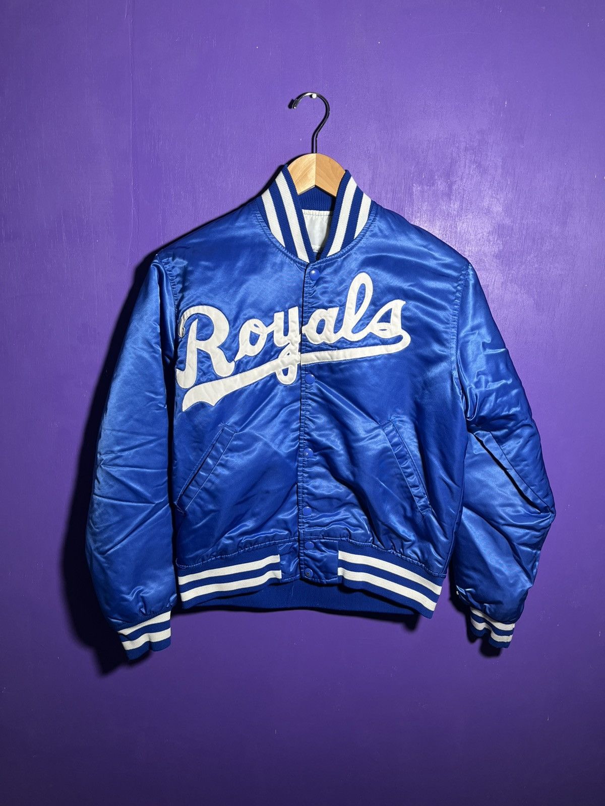 MLB × Starter × Vintage Vintage 90s Starter Kansas City royals script satin jacket Size US M / EU 48-50 / 2 - 1 Thumbnail