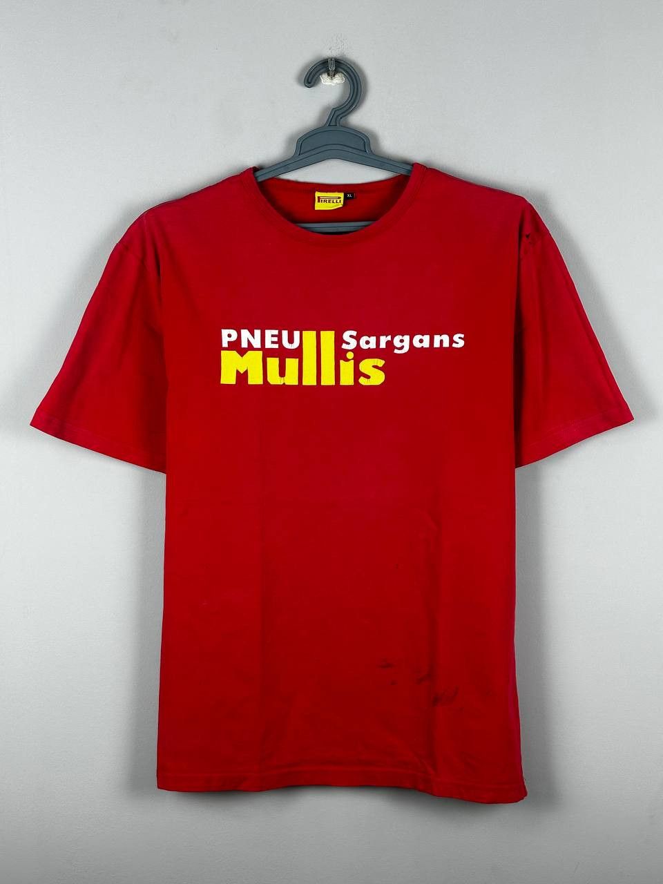 Vintage Vintage Pirelli Ferarri Distressed Red Racing T Shirt Size US XL / EU 56 / 4 - 2 Thumbnail