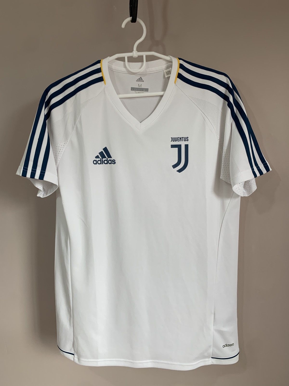 Adidas Juventus Training Football Shirt Adidas Soccer Jersey Sz M Size US M / EU 48-50 / 2 - 1 Thumbnail