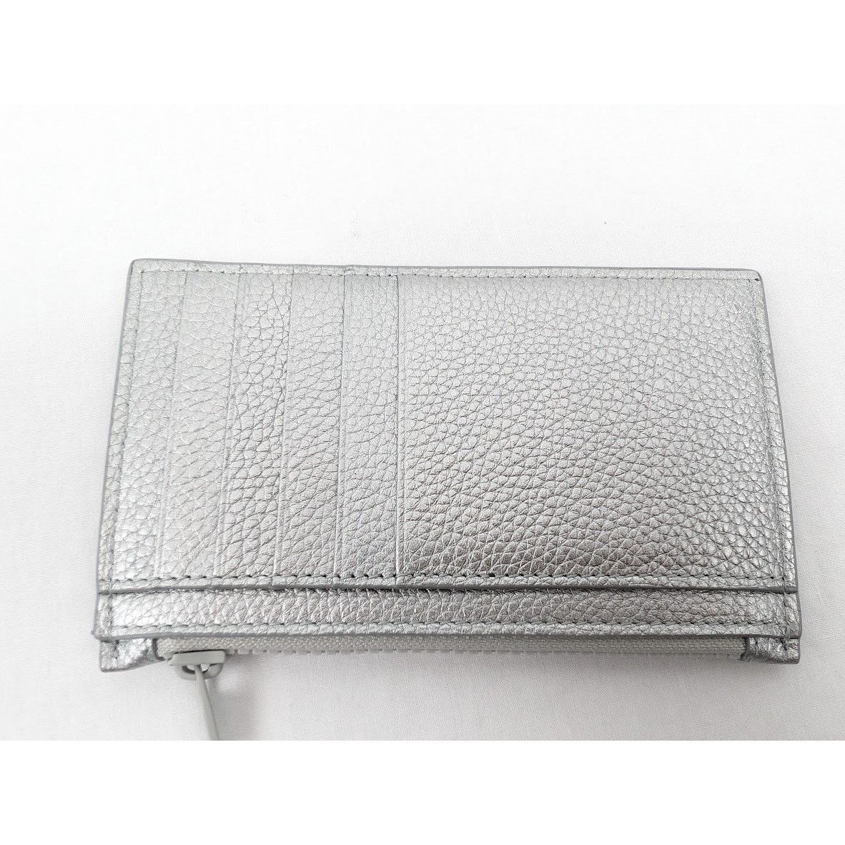 Balenciaga o1rshd1 Size: OS / Car Chevron Zip in Wallet in Silver Size ONE SIZE - 9 Thumbnail