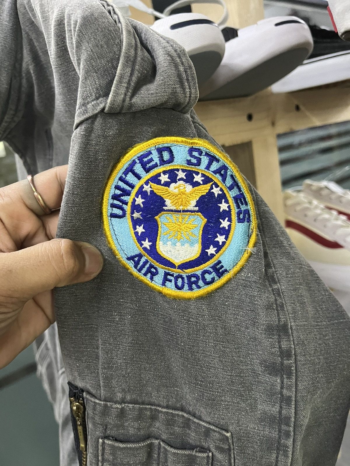 Vintage Vintage 90's US Air Force Bomber Jacket Size US M / EU 48-50 / 2 - 6 Thumbnail
