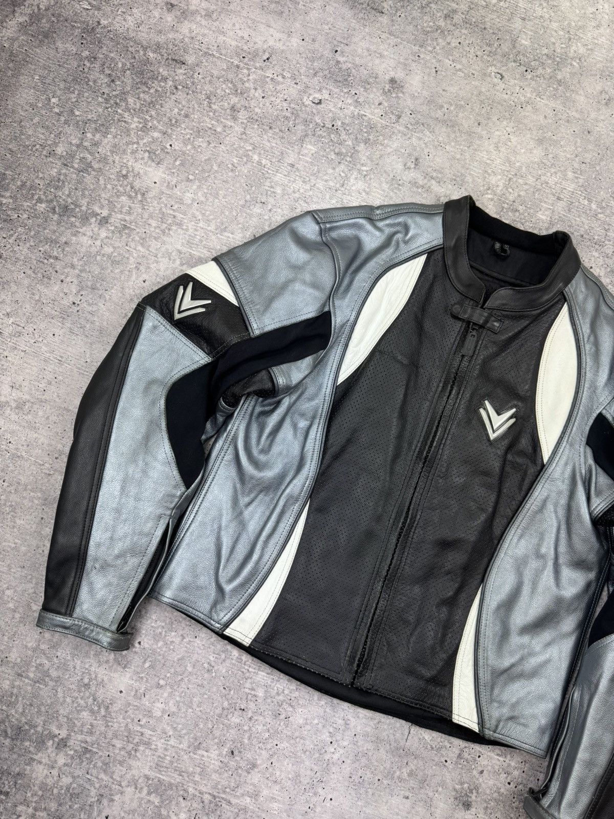 Vintage Vintage Frank Thomas Genuine Leather Racing Moto Jacket XL Size US XL / EU 56 / 4 - 5 Thumbnail