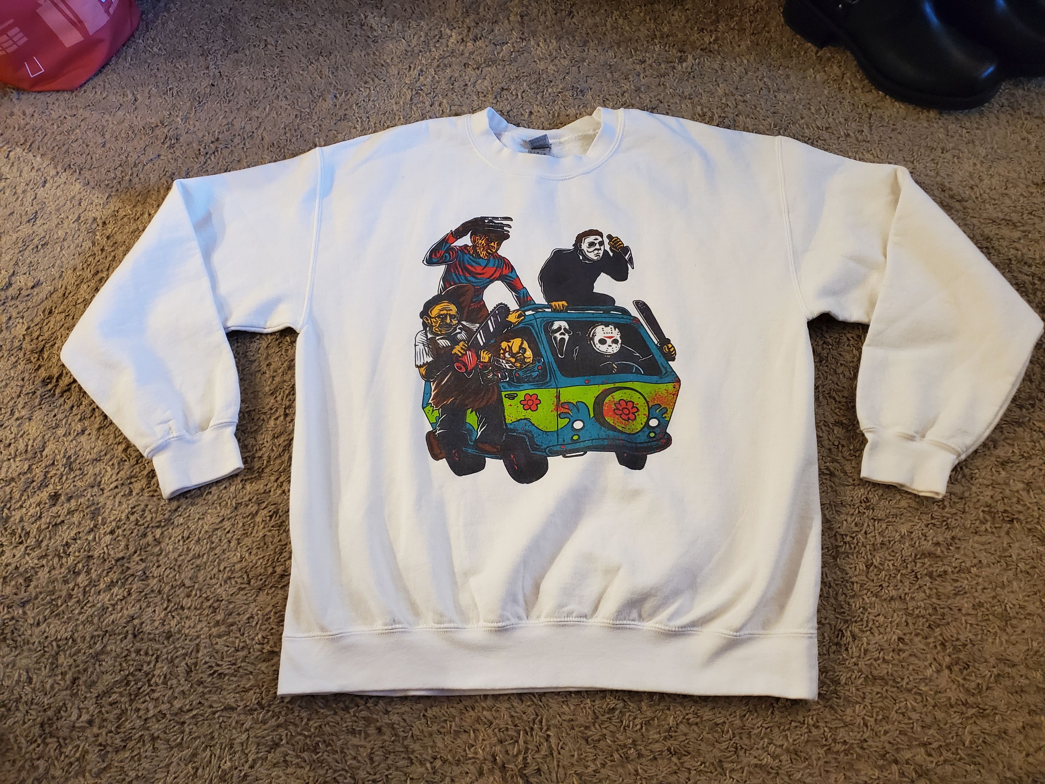 Gildan Horror Unisex White Gildan Crewneck Sweatshirt (size L) Size US L / EU 52-54 / 3 - 2 Thumbnail