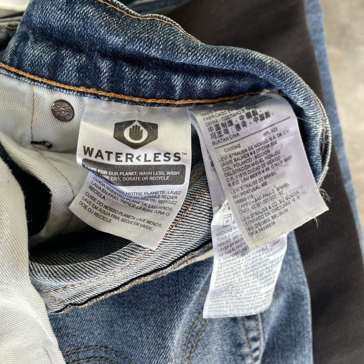 Levi's Vintage Clothing 🔥Vintage Levis 502 Big E Stoned Washed Ripped Distress Jeans Size US 31 - 17 Thumbnail