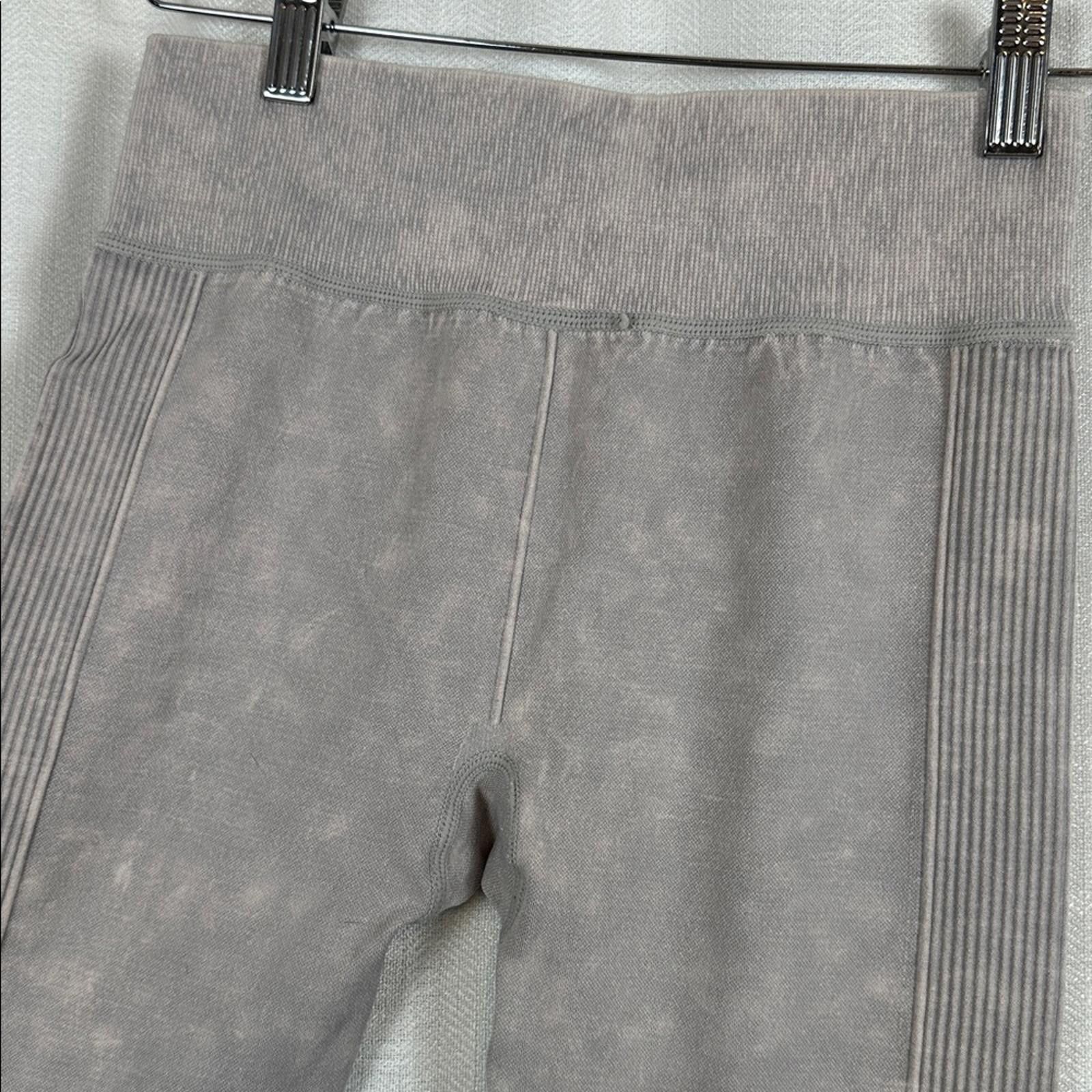 Other Ribbed high waisted small Leggings stretchy sandstone Size 28" / US 6 / IT 42 - 4 Thumbnail