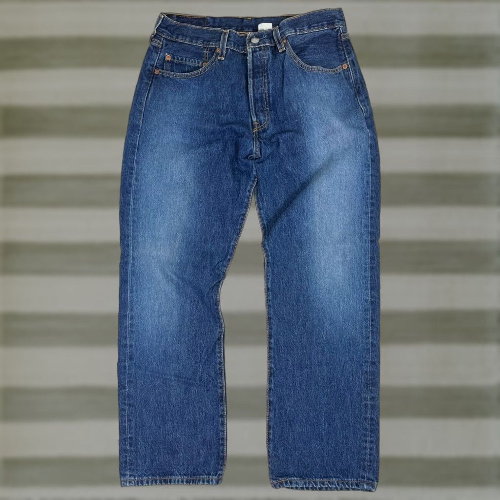 Levi's VINTAGE Levi's 501 Jeans Men 501 Red Tab Medium Wash W33xL30 Blue 90s Mens Jeans Size US 33 - 1 Thumbnail