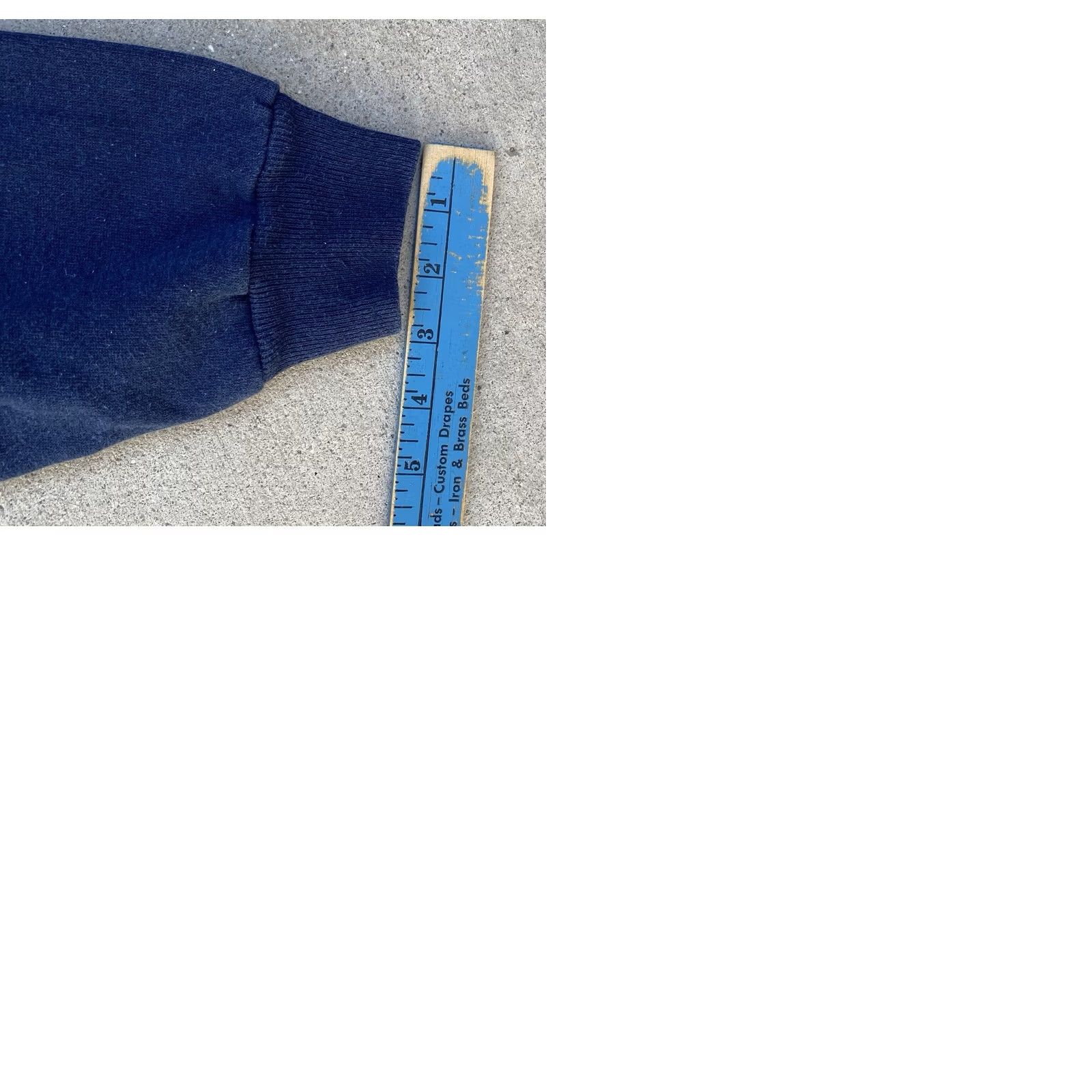 Hanes VINTAGE Hanes Sweatshirt Raglan Blue XL Men Pullover Raglan Sweatshirt Jumper Pullover Size US XL / EU 56 / 4 - 12 Thumbnail