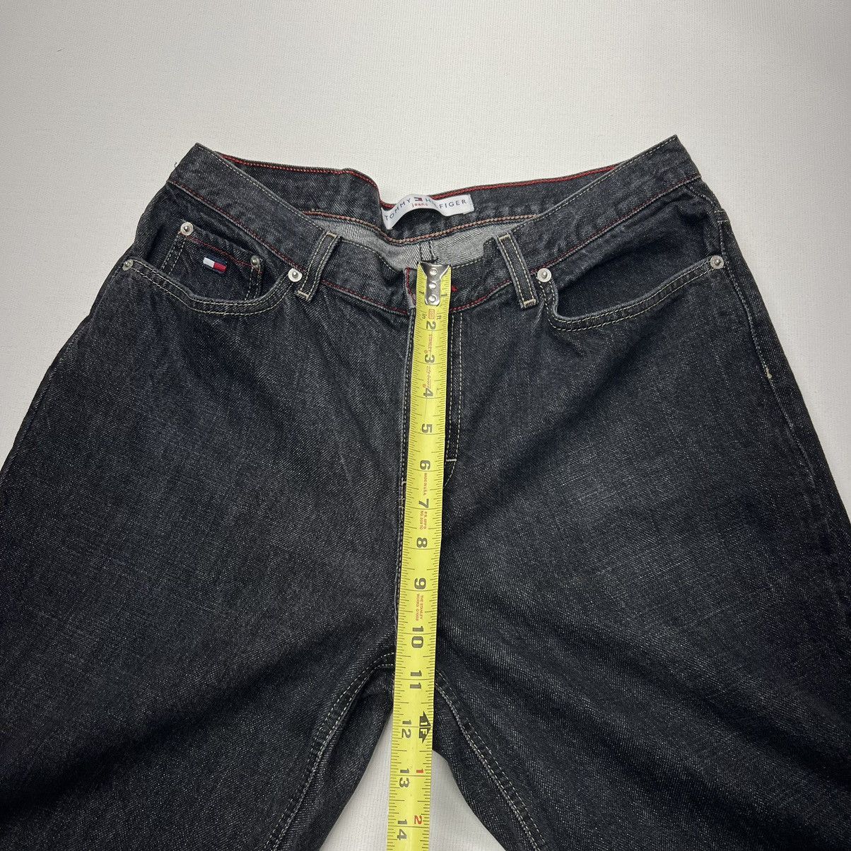 Tommy Hilfiger × Vintage Tommy Hilfiger Jeans Black Blasted Boyfriend Denim Faded Size 34" / US 12 / IT 48 - 23 Thumbnail