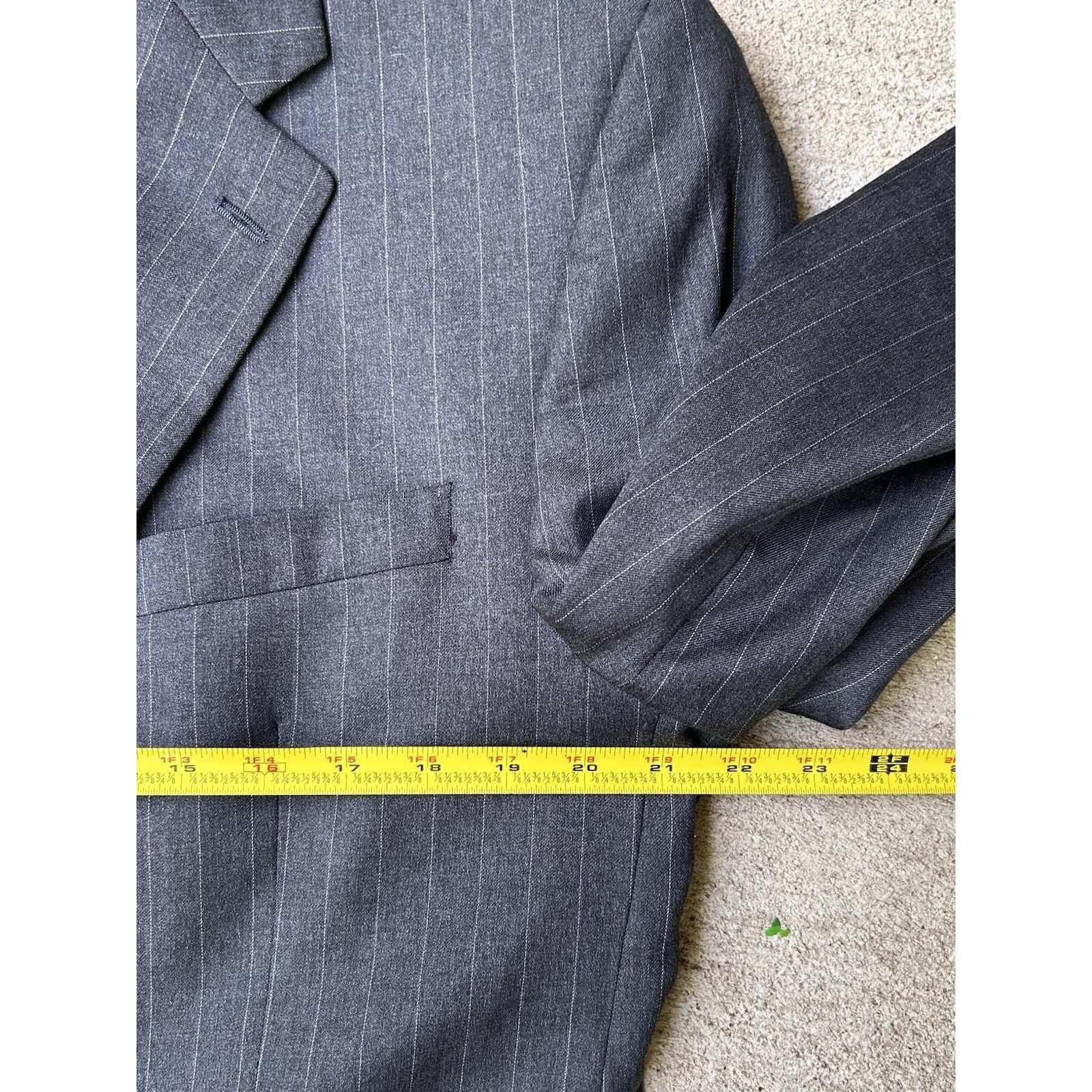 Lauren Ralph Lauren Lauren Ralph Lauren Wool Blazer Jacket Men Size 42L Gray VTG Size 42L - 5 Thumbnail